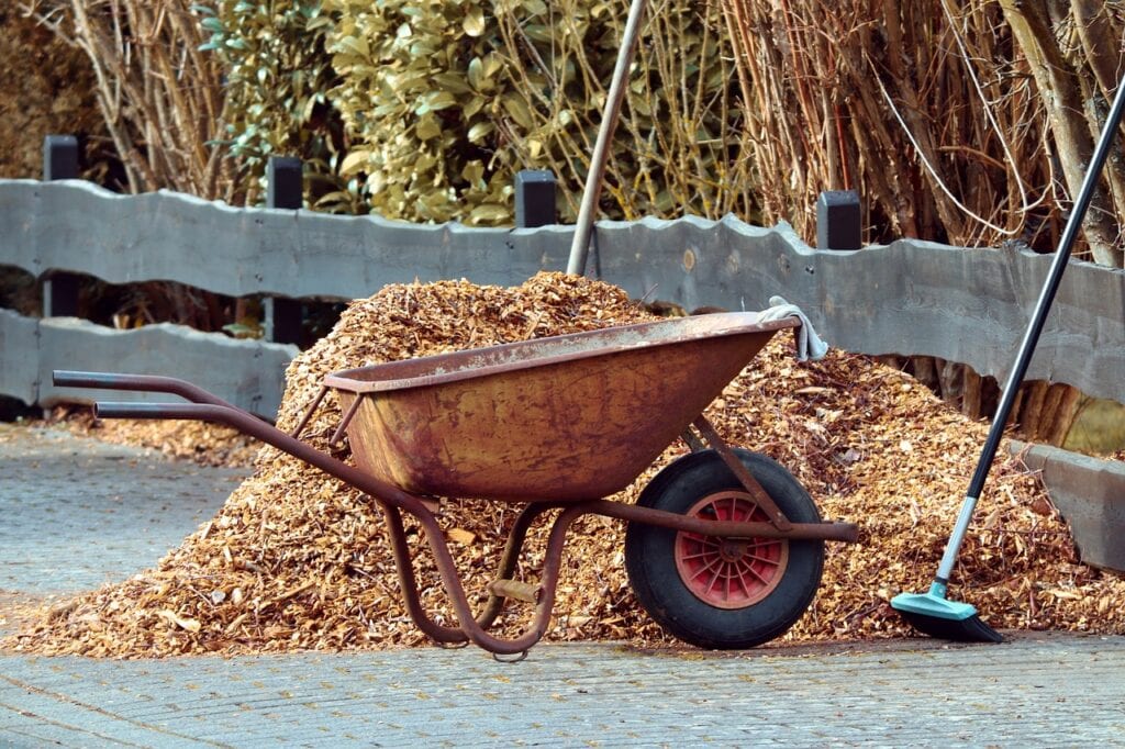 call wildcat creek tree services in lafayette indiana for help mulching your annuals